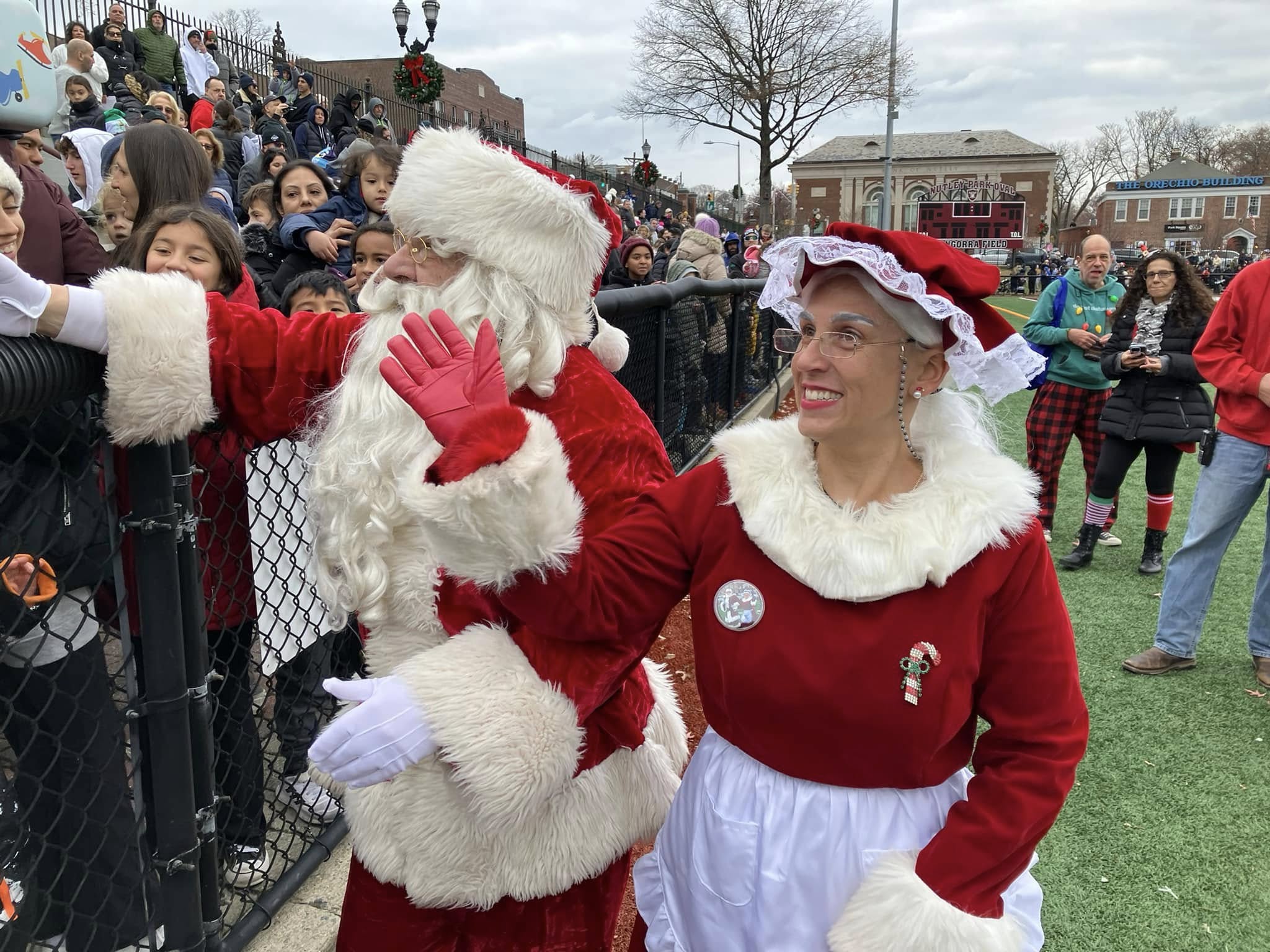 Nutley Chamber of Commerce Santa's Arrival